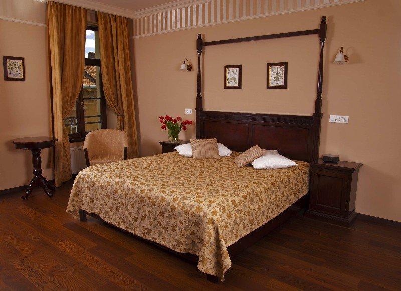 Iosefin Aparthotel 4*
