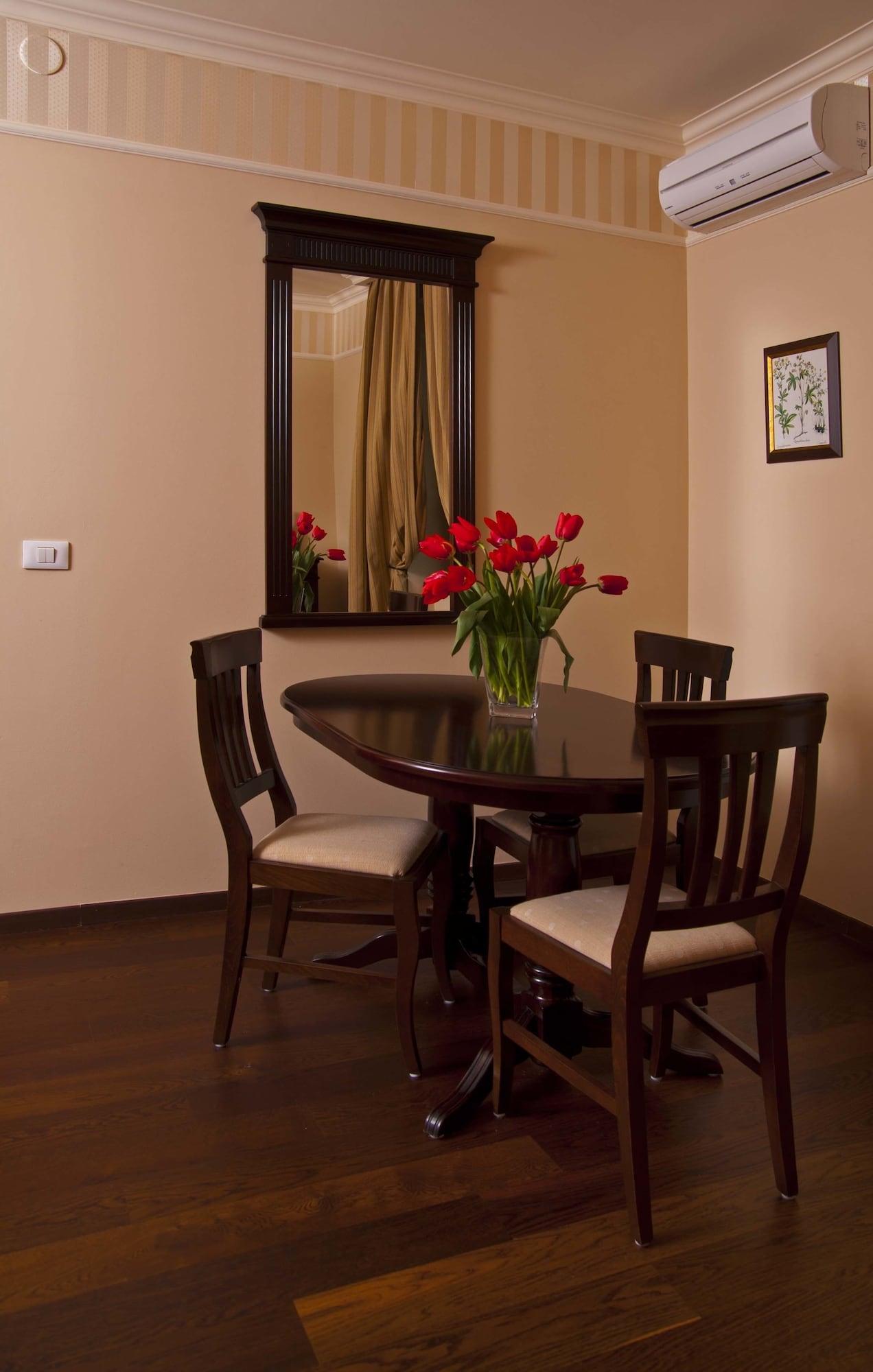 Iosefin Aparthotel 4*
