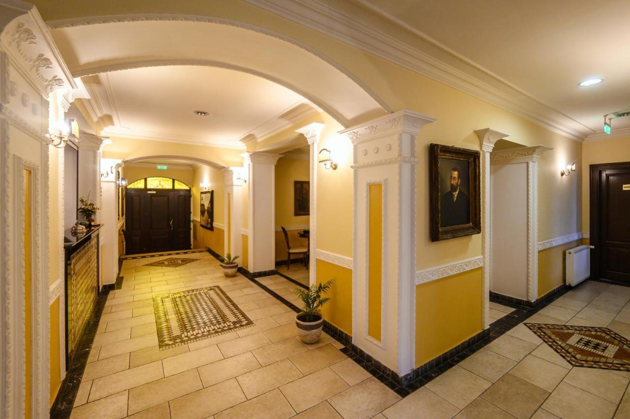 Iosefin Aparthotel 4*